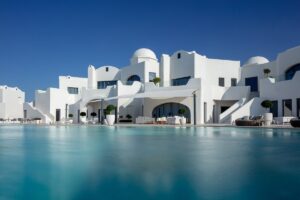 Santorini inspirálta csak felnőtteknek szóló resort nyílt az Egyesült Arab Emírségekben
